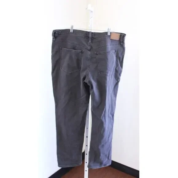 NWT Madewell The Tall Girl Jean in Adolpha Wash Ripped Knee Size 33 T 33 Tall - Picture 10 of 10